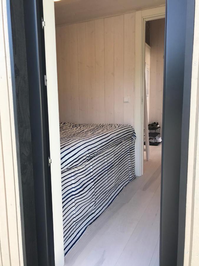 Hytte Med Sjoutsikt Og 20 Min Fra Dyreparken Grimstad  Exterior foto